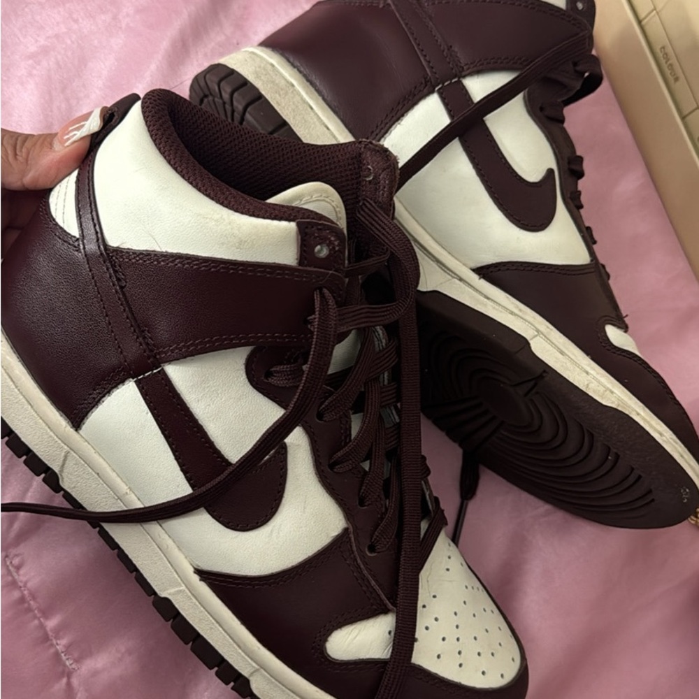Nike women’s Burgundy/brown and White High-Top Sneakers